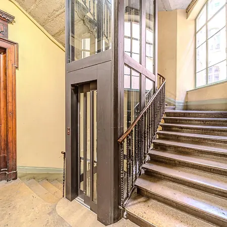 Elegant With Character 2 Bedrooms Heart Of Presqu'ile 2 Appartamento